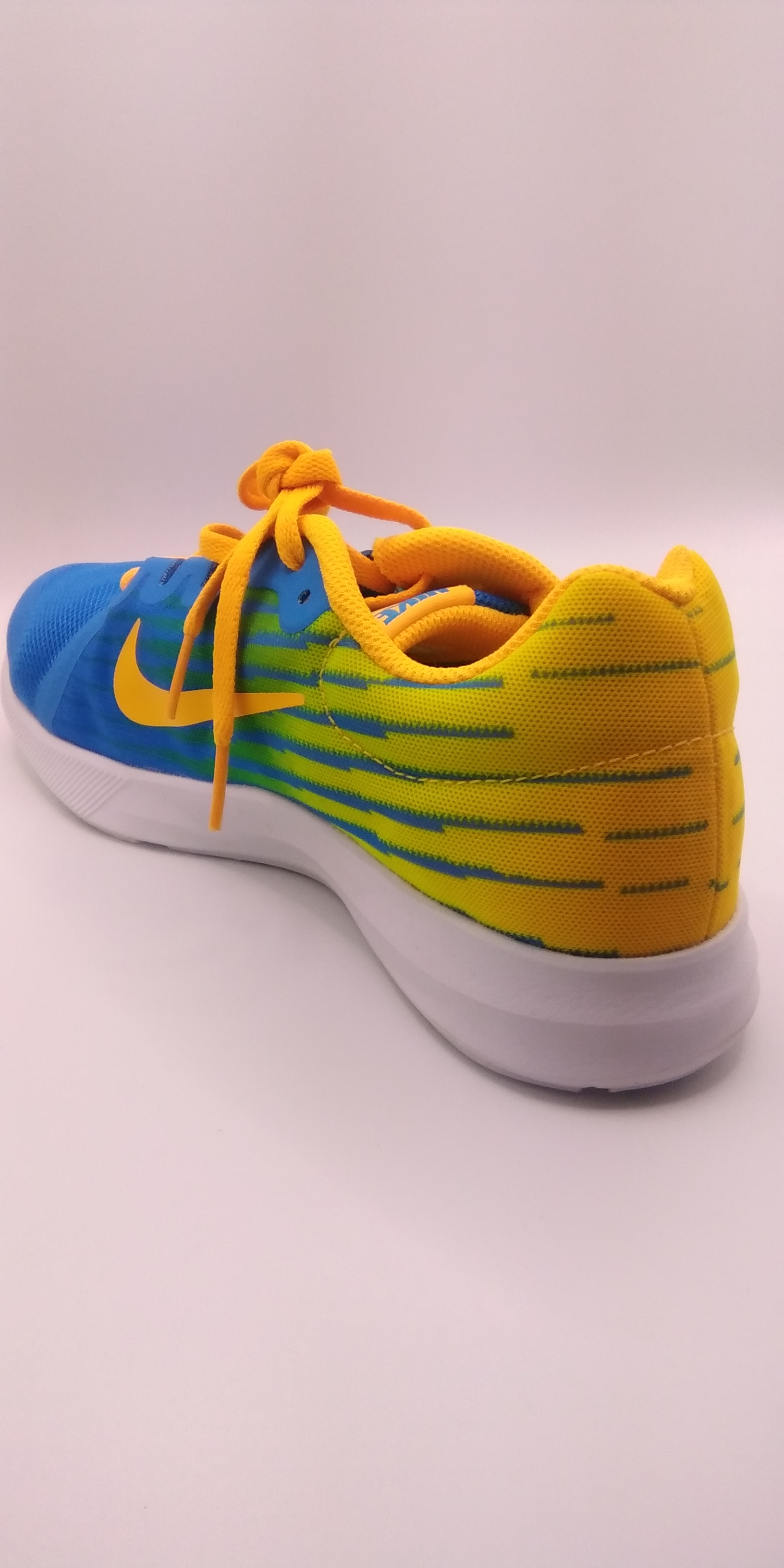 TENIS NIKE TALLA 25 CM DOWNSHIFTER8